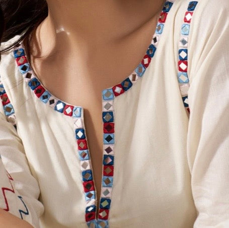 Isha Off-White Embroidered Kurta Set