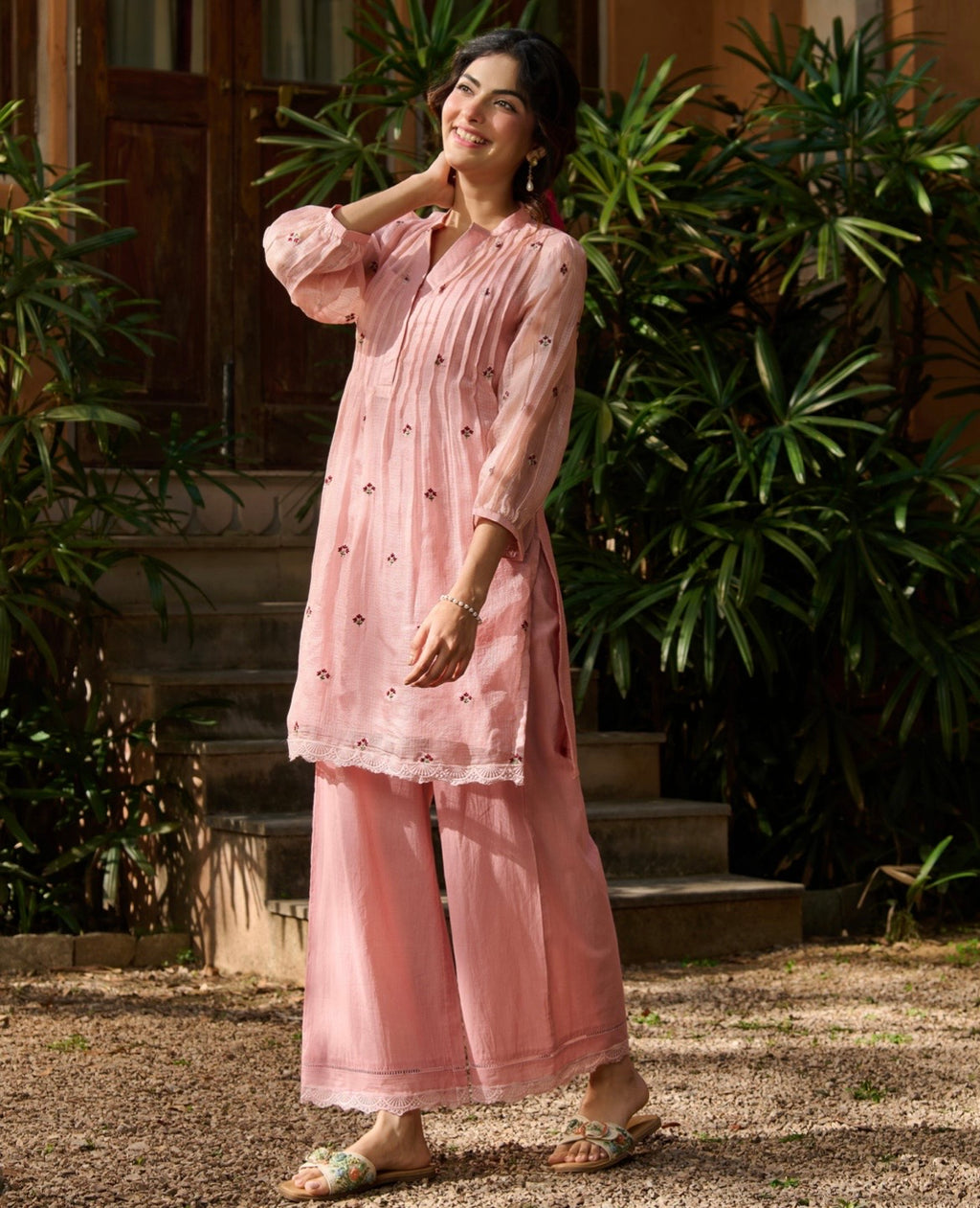 Shamaira Emroidered Kurta Set