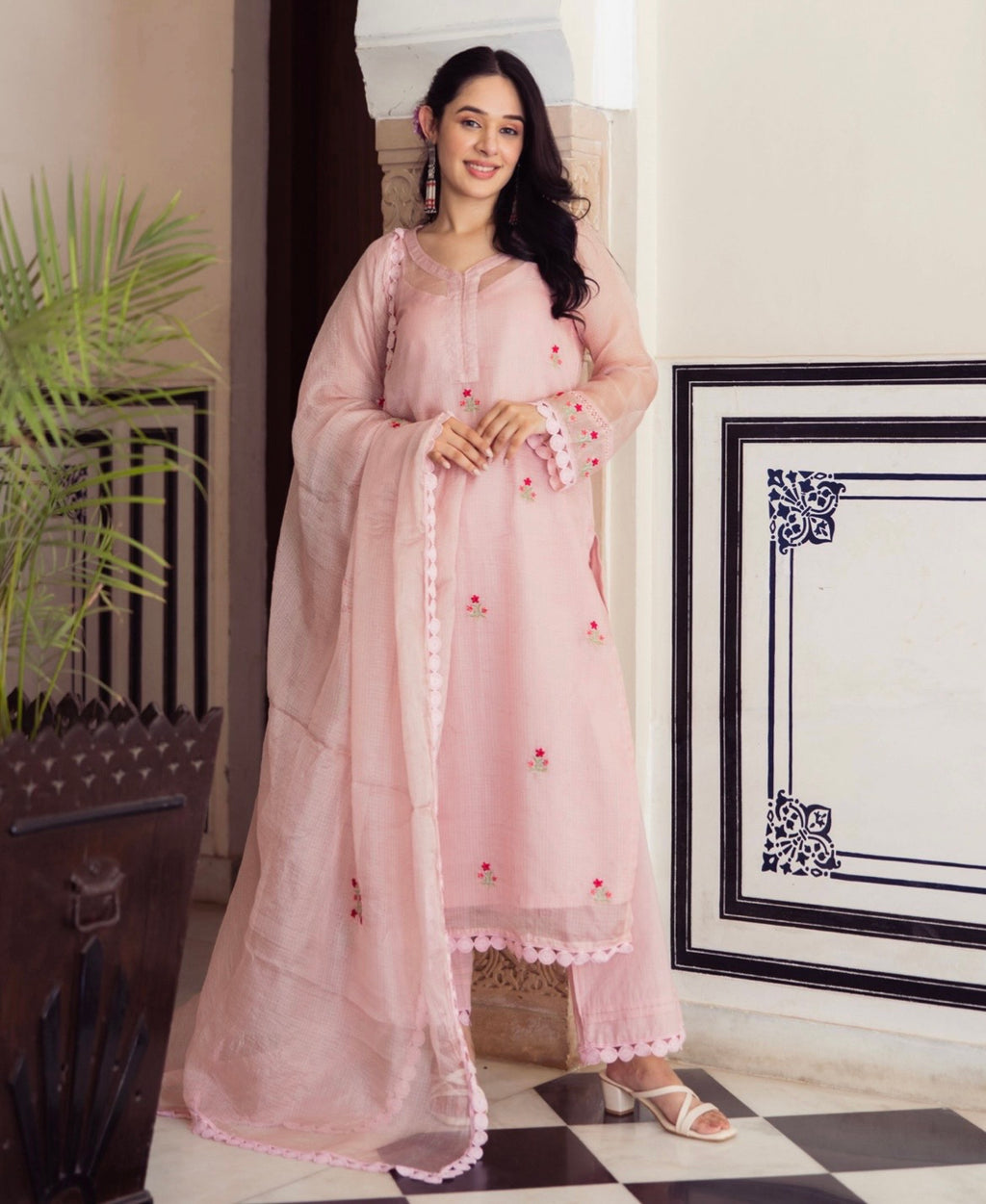 Arya Pink Embroidered Doriya Suit Set